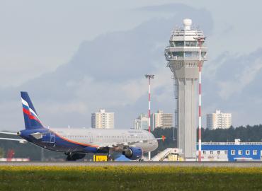 Самолет Airbus 321, следующий из Самары в Москву, благополучно сел в Шереметьево