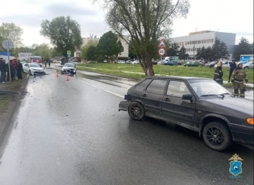 В Самаре на Алма-Атинской произошло массовое ДТП, пострадали семь человек, в том числе двое детей