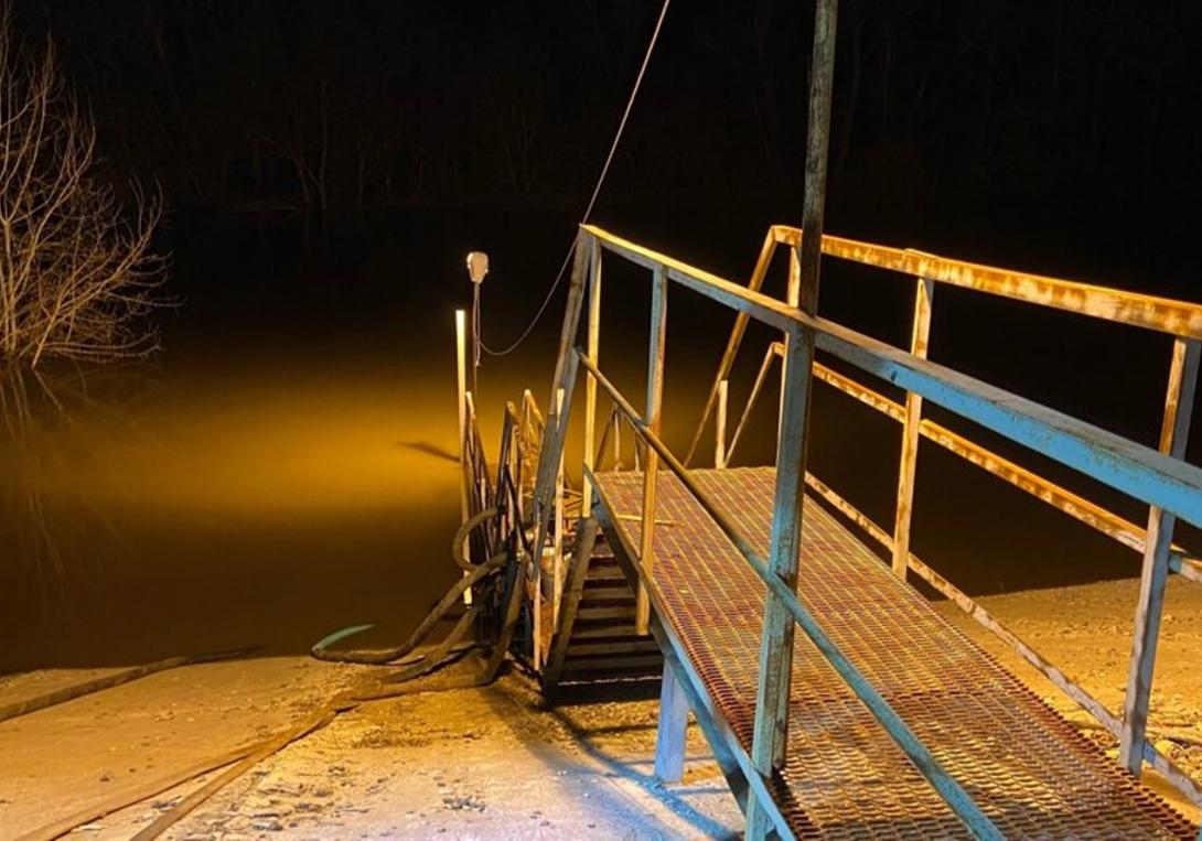 Отрадный в Самарской области остался без воды из-за половодья