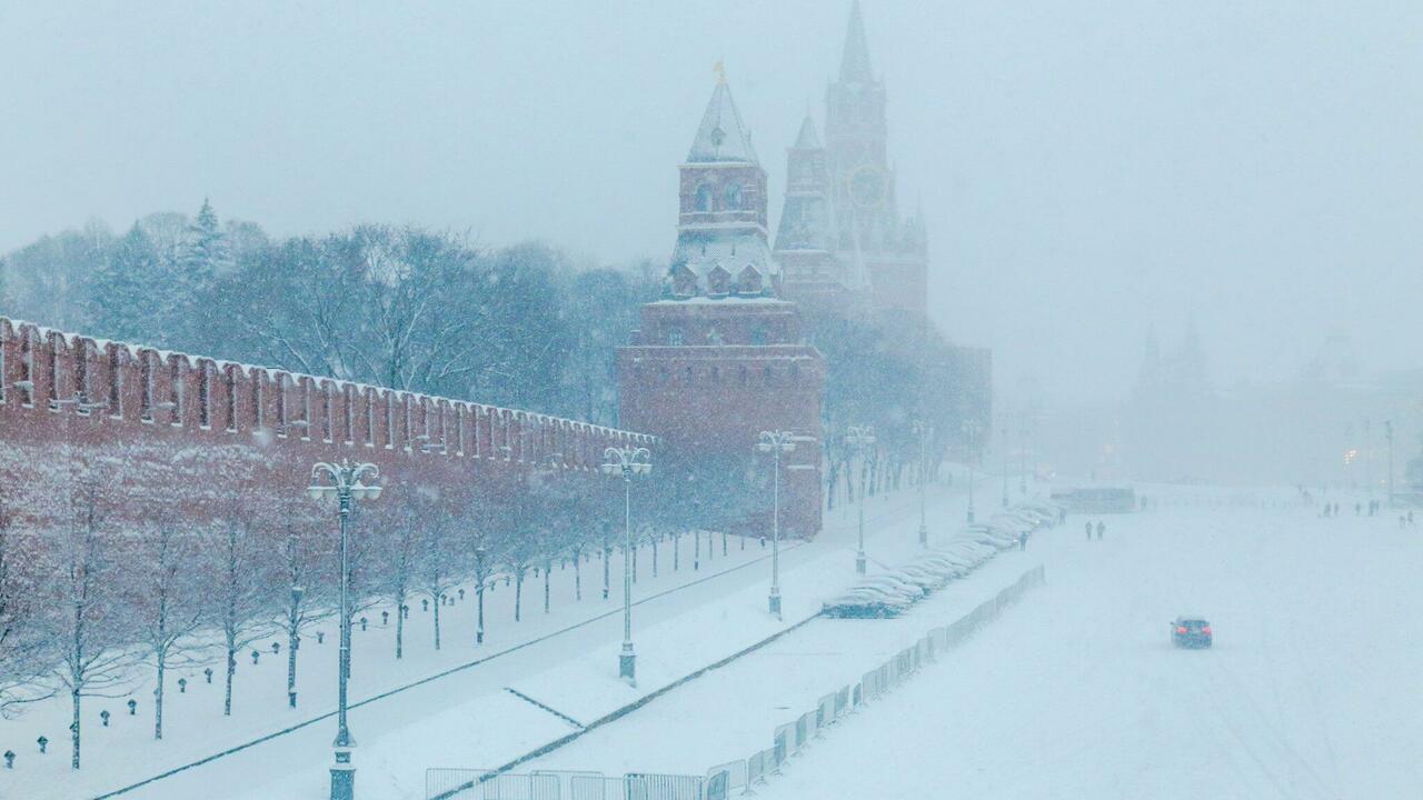 Плюсовые температуры в ряде российских регионов...